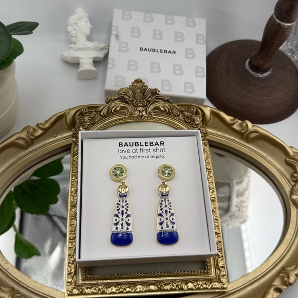 NWT BaubleBar “Love at First Shot” Drop Earrings - Picture 1 of 6